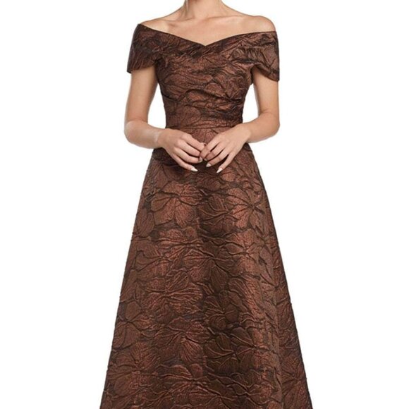 NWT Alexander by Daymor 2055F24 Formal Gown Copper Size 10 - Picture 1 of 6